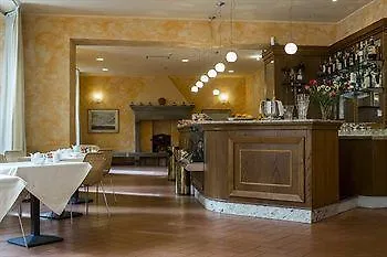 Albergo La Foresta レッジェッロ 3*,